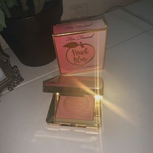 Too Faced Soft Blur finishing powder